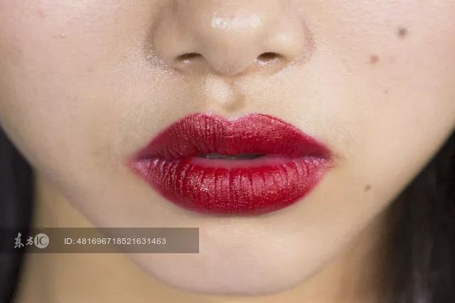 EIGSHOW丨鞠婧祎、李艺彤的仙女春夏妆容能让你美出新高度！