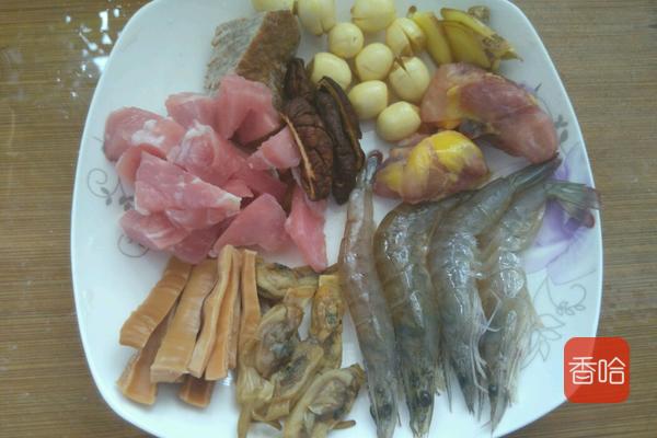 广东年夜饭必备十道菜,北方人的年夜饭广东人的年夜饭