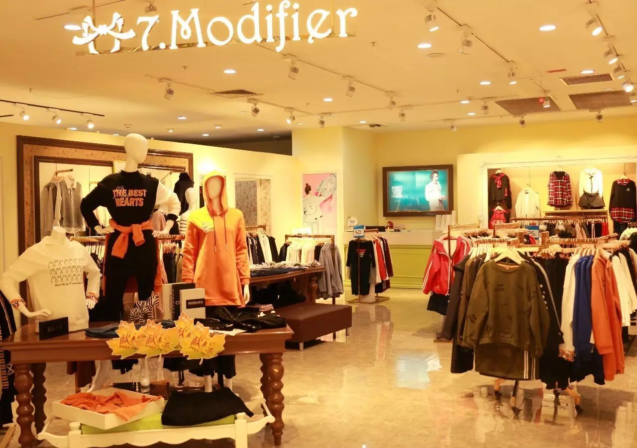 zara和拉夏贝尔哪个好一点,中国版zara春夏款