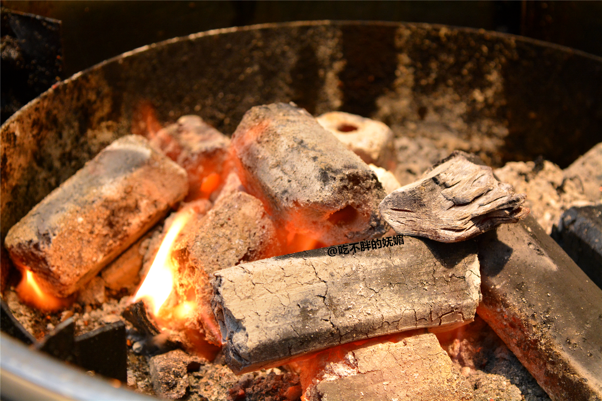 吃货夫妻结婚2周年，去成都逛吃逛吃，3天花了5600元~