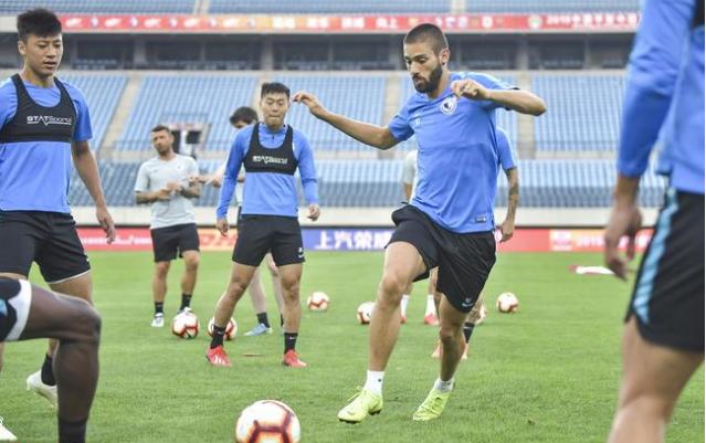 贝尼特斯执教生涯冠军奖杯统计,贝尼特斯执教皇马的糟糕战绩