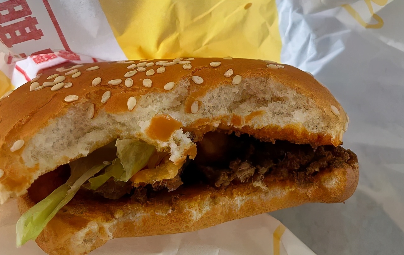 麦当劳酸笋汉堡和肯德基酸笋汉堡,麦当劳酸笋板烧鸡腿堡还会上架嘛