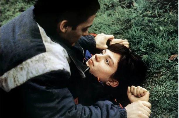 只用一部手机拍视频,只用一台摄影机拍出的电影