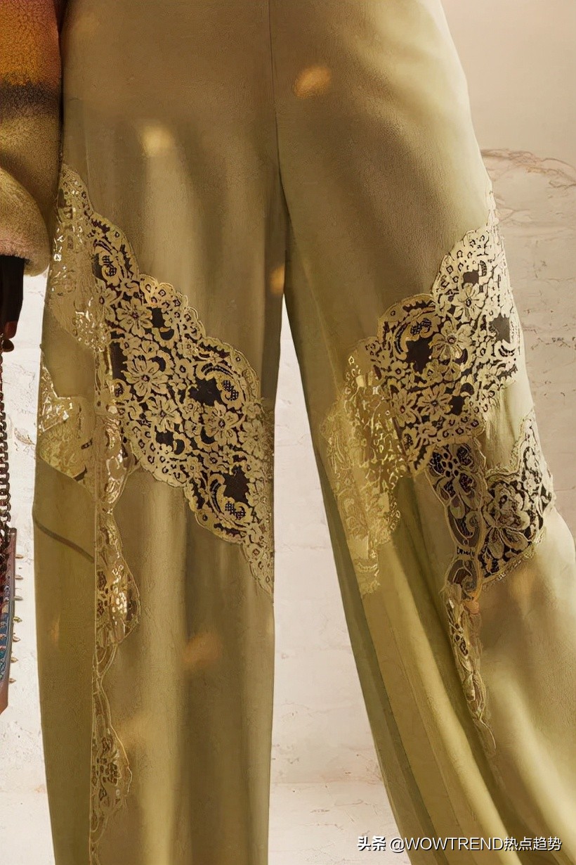 鍜枃鍤煎瓧琛ｆ湇,鍜枃鍤煎瓧2004