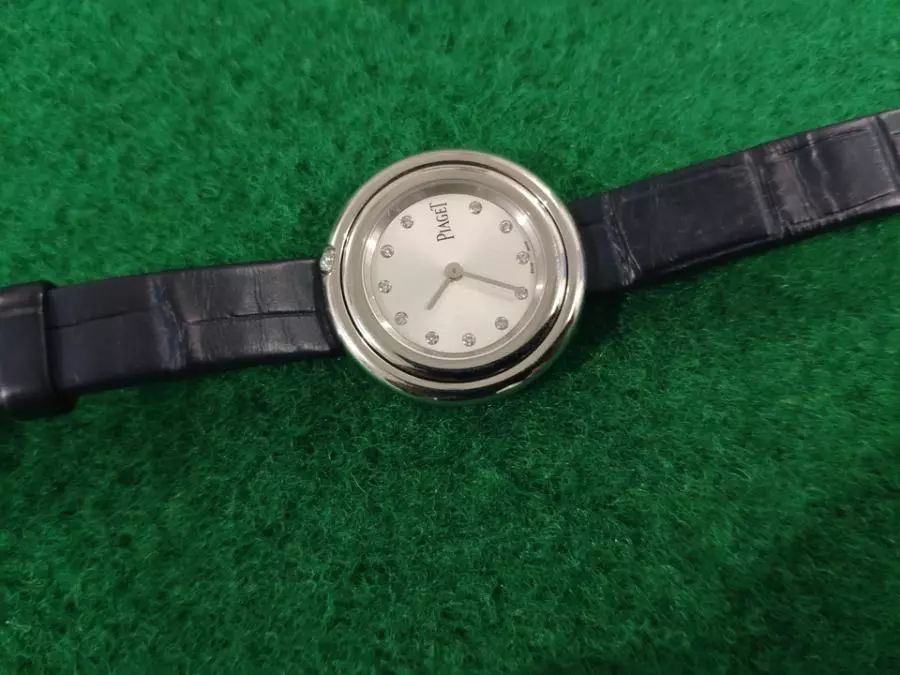 江诗丹顿手表外包装盒子很值钱吗,江诗丹顿手表全套包装