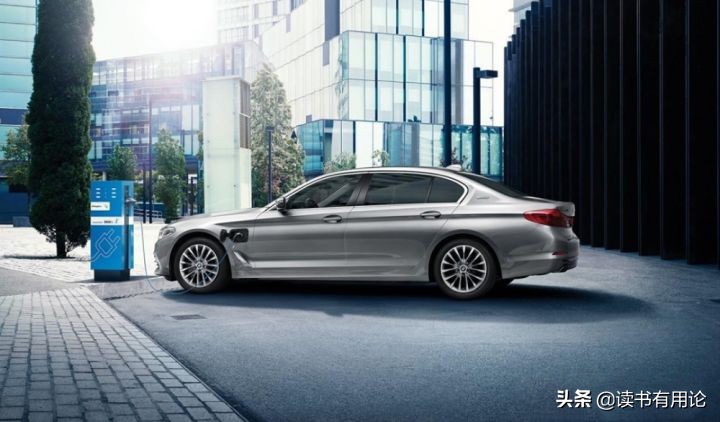 插电混动车纯油行驶,插电混动的车能只当燃油车开吗