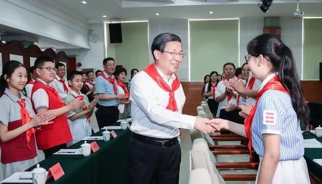 石家庄东风路小学和东风西路小学,石家庄市东风西路小学怎么样