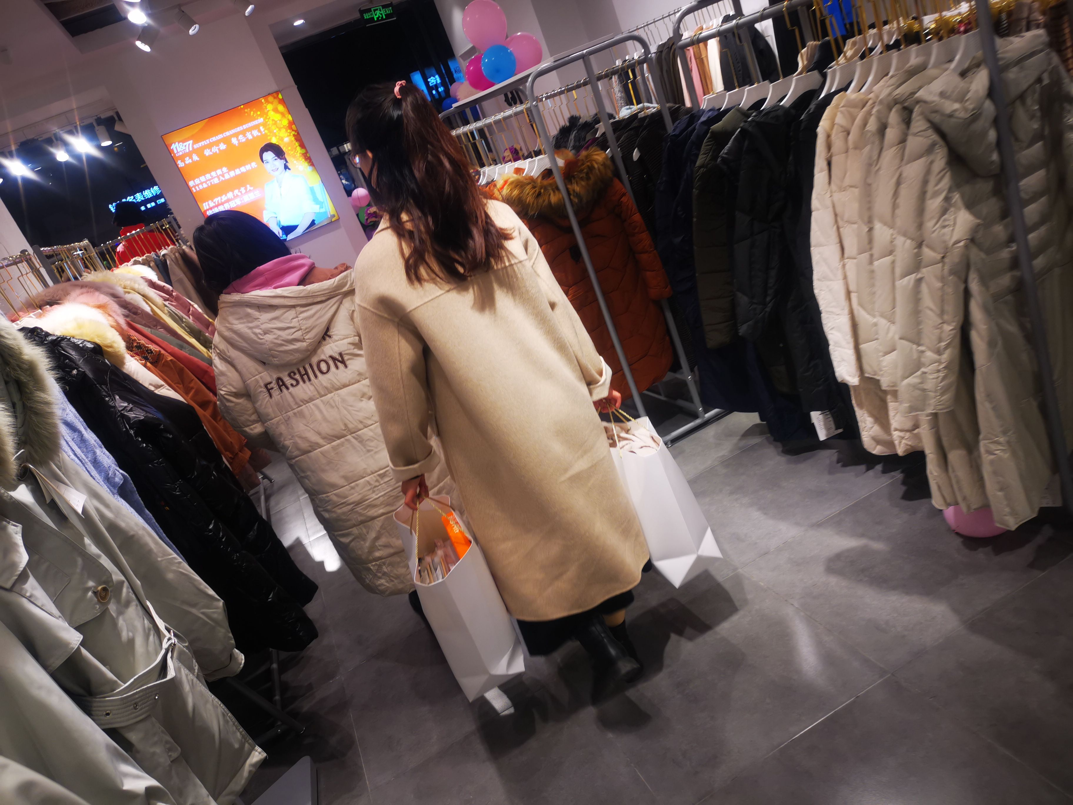 新手加盟服装店必须注意的事项,2021年新手开服装店最全操作攻略