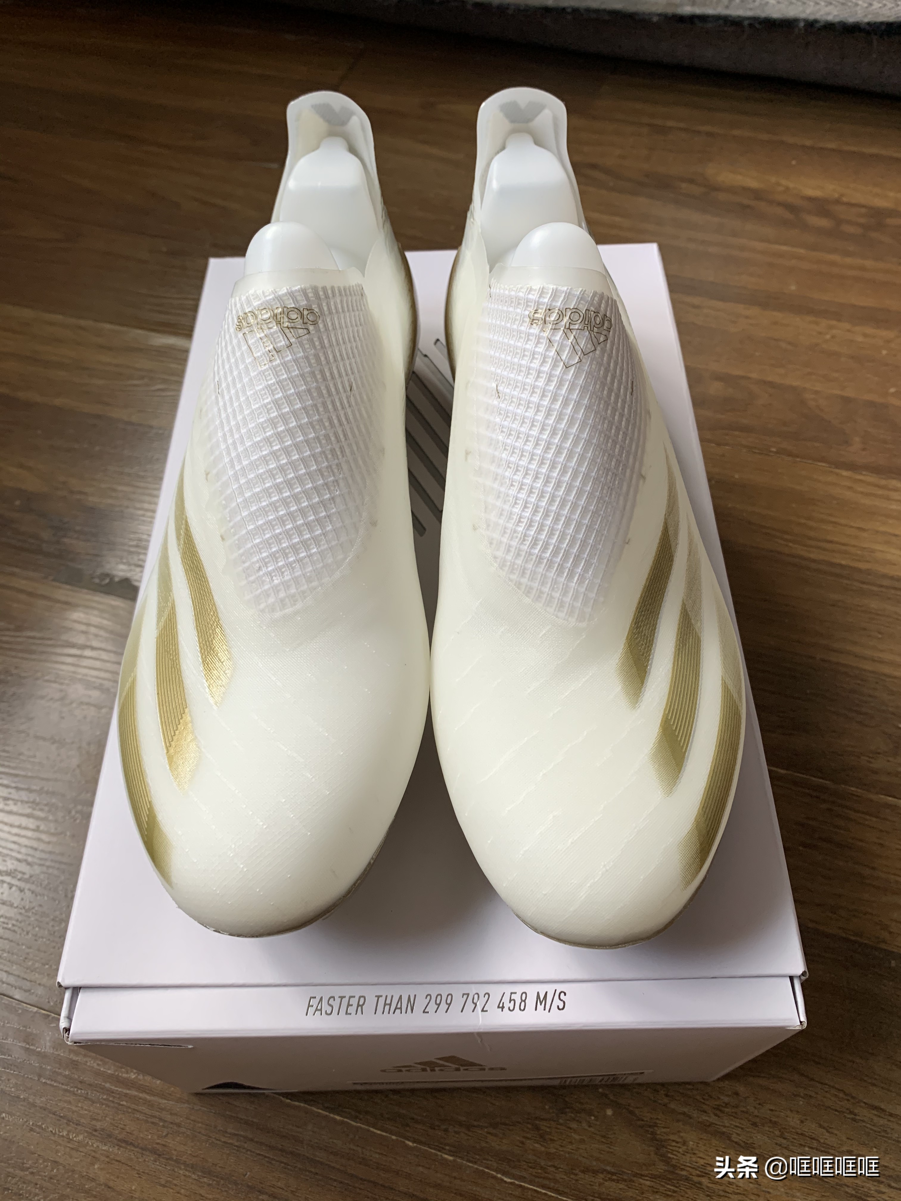 快过光速！阿迪达斯XGhosted+超顶级足球鞋入手