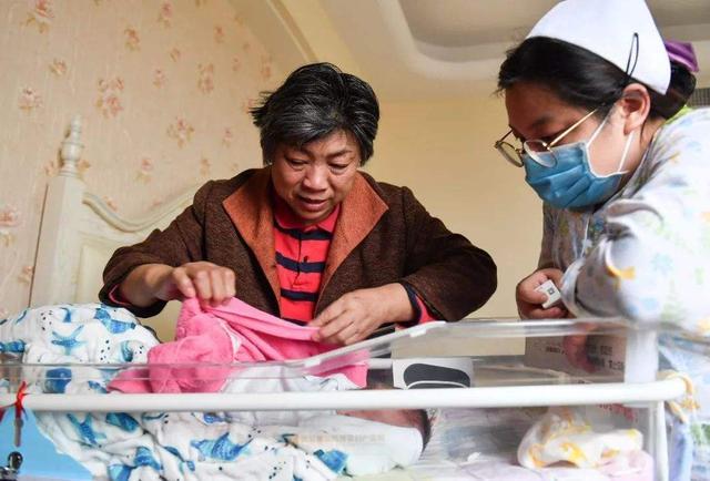 翁帆和杨振宁结婚二十年后的年龄,杨振宁翁帆是真夫妻还是名义夫妻