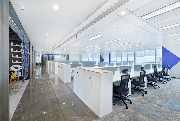 不缀冗余，高端轻奢锐天投资上海总部设计欣赏