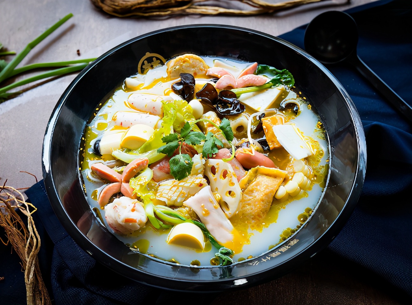 去吃麻辣烫吃哪样食材不踩雷,麻辣烫吃什么菜不压秤