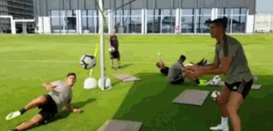 迪巴拉为尤文取得梦幻开局，赛前发文寻找脚法逆天的小球迷