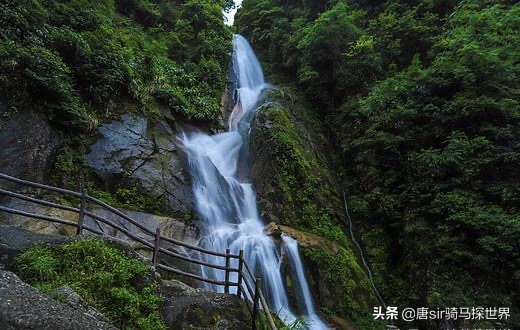 江西一个小县城风景区,江西隐藏深山的大瀑布