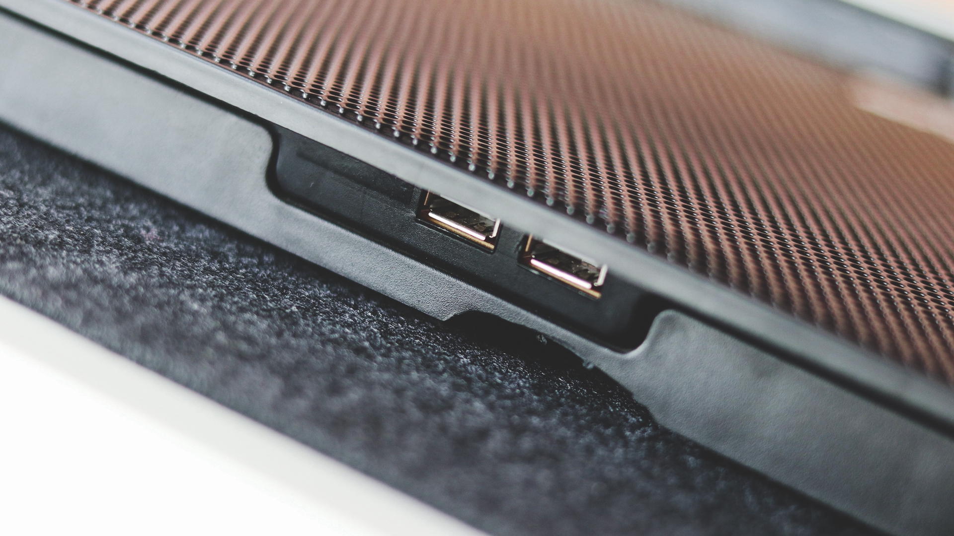 笔记本夏季怎么样散热,如何选择笔记本散热器