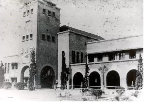 71年前，福建省委在苏州成立...