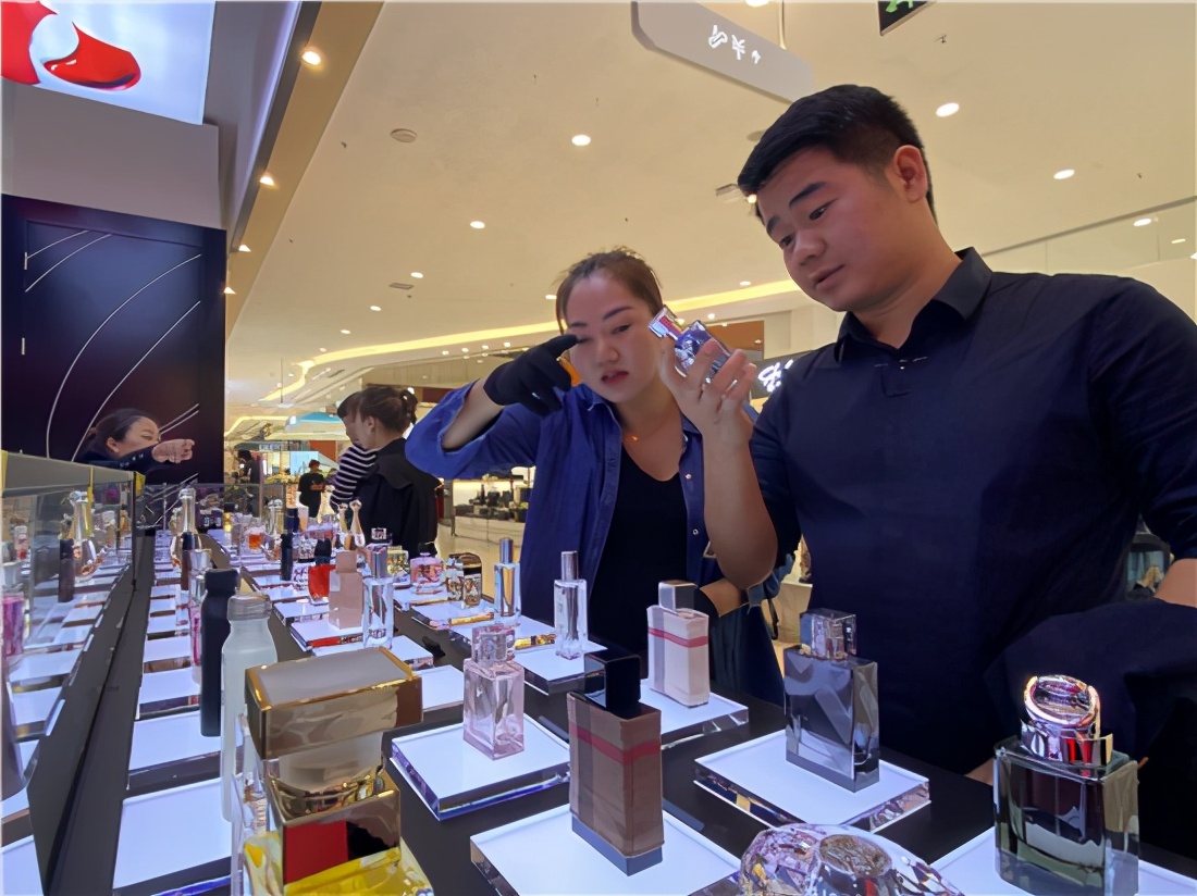 国庆购物平价推荐,铜仁百盛商业广场在哪里