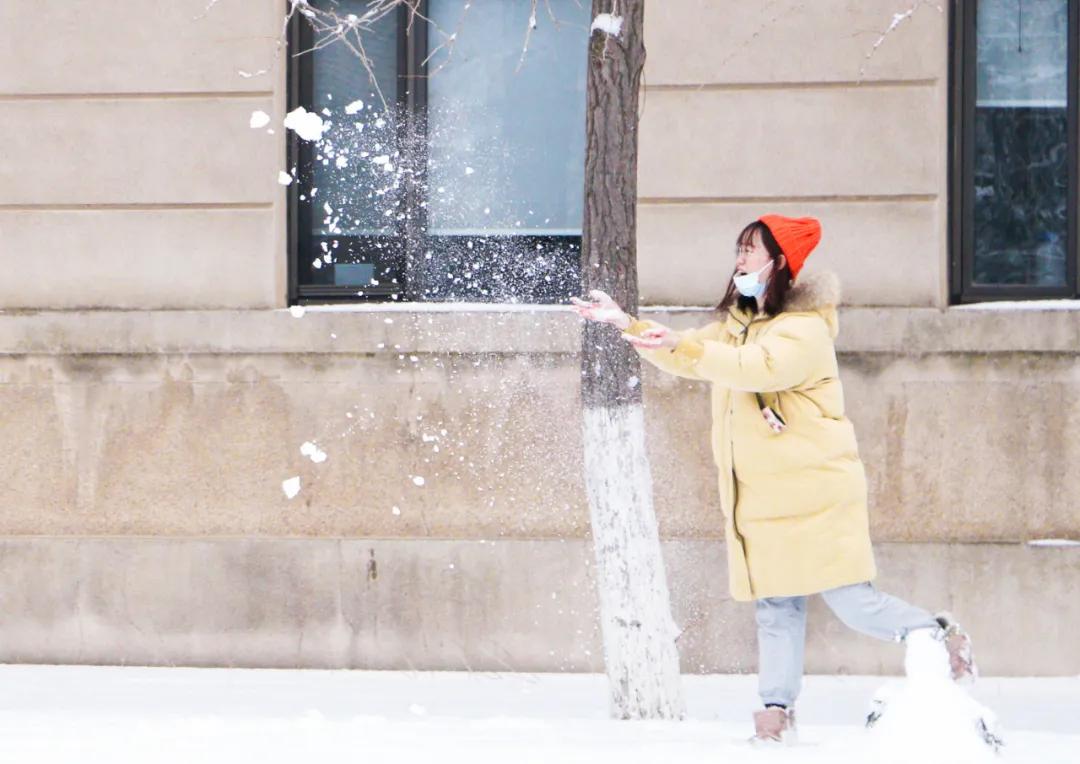 内工大初雪,大工山雪景