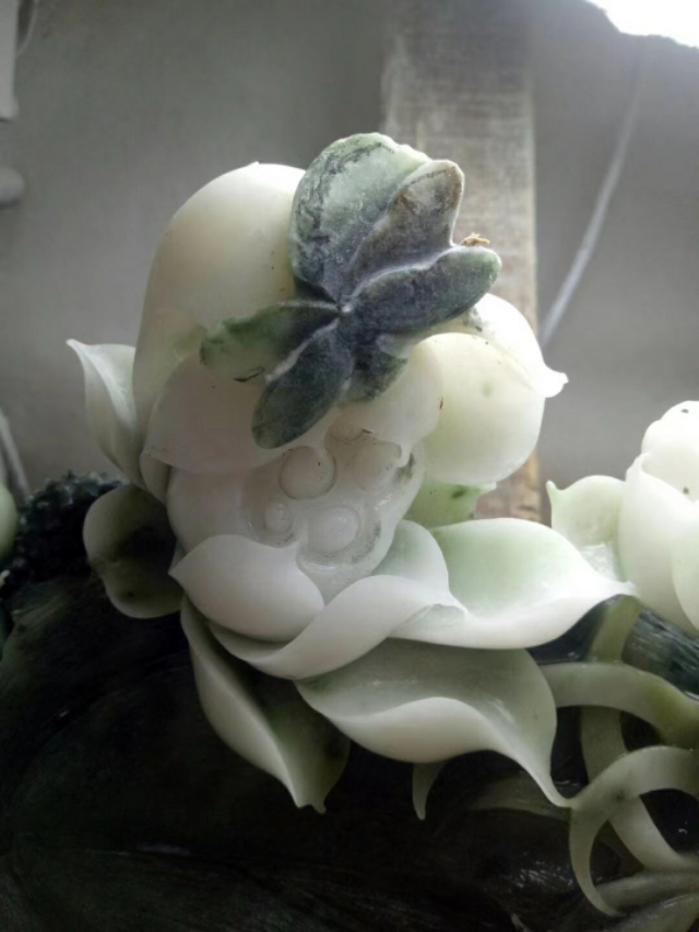 如何雕刻荷花,玉石雕刻荷花