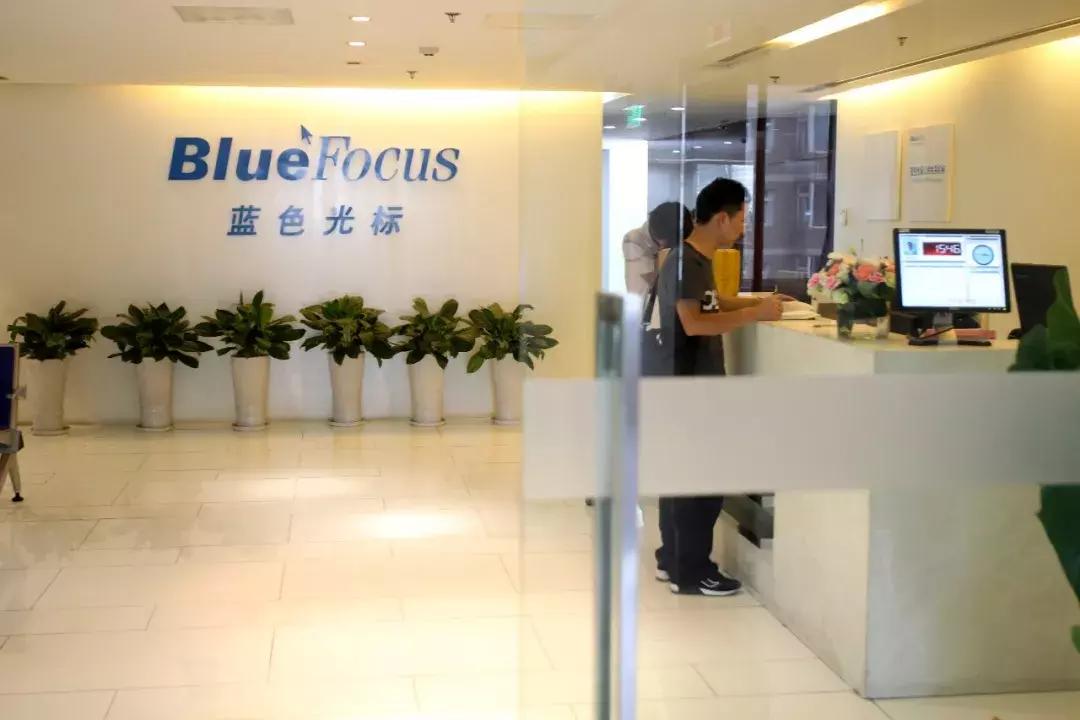 A股爆雷背后：三年前借牛市买买买，冯小刚公司仅值1万却卖10亿