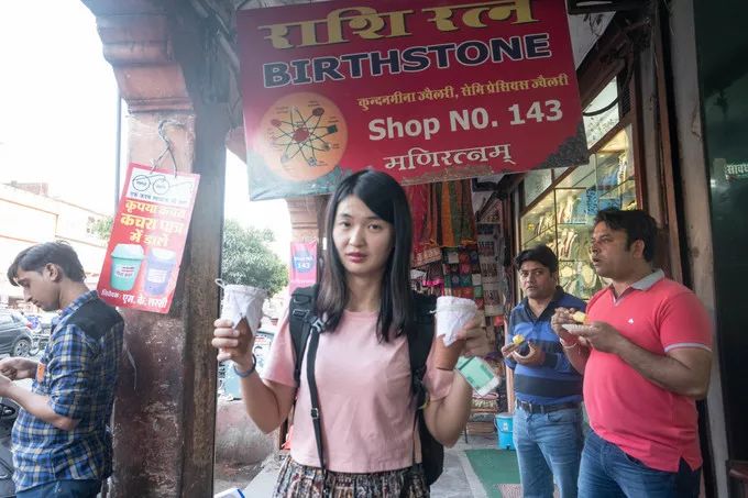 印度这座老城，房子都是粉色，去亚洲最豪华电影院只要几十元