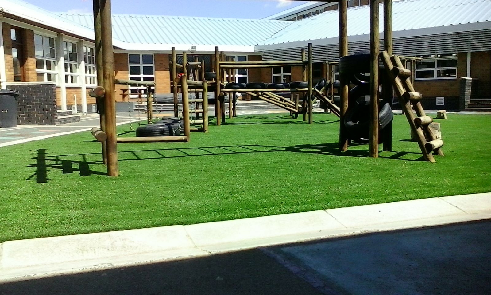 新国标人造草坪施工方案,人造草坪国标