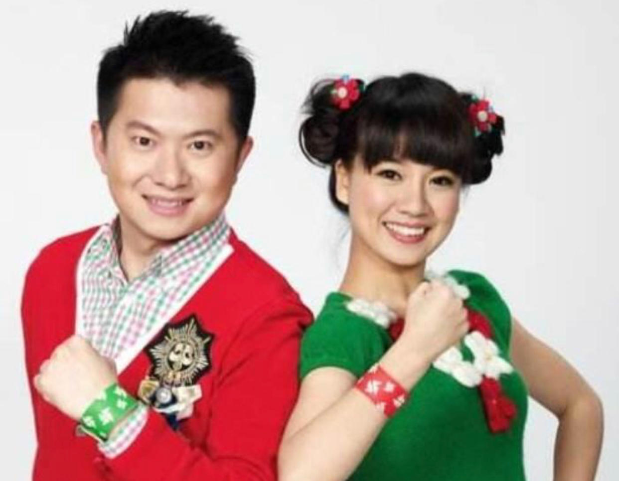 高龄生子、嫁神秘富商、退休成网红，“童年回忆”们变样了吗？