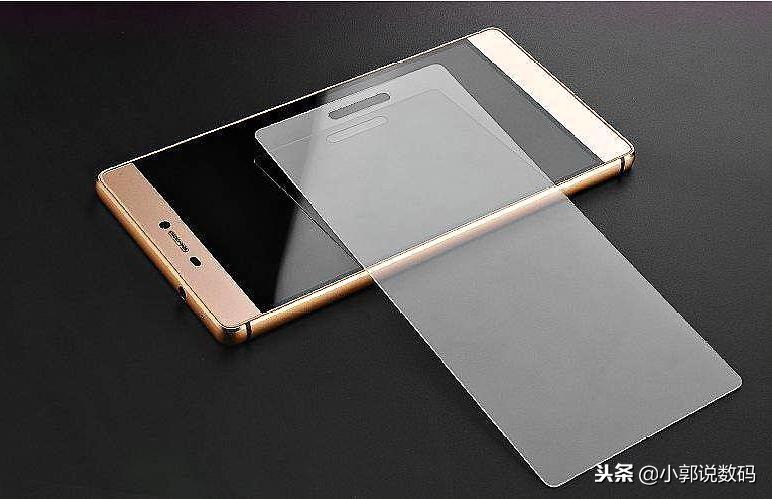 手机钢化膜有没有贴的必要,手机贴钢化膜究竟有没有必要