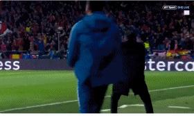 盘点足坛7大全能型球员：68岁逝者仅凭两点，梅西就和他没法比？