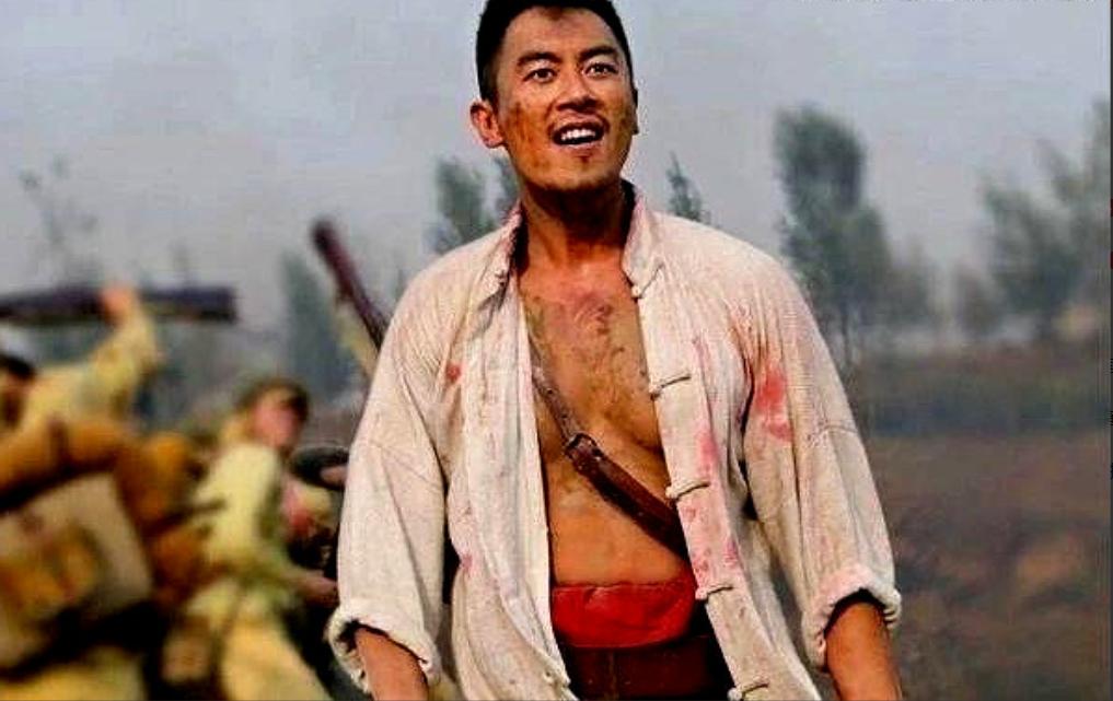 为何朱亚文转身就娶陈思诚前女友,朱亚文行走的荷尔蒙结婚片段