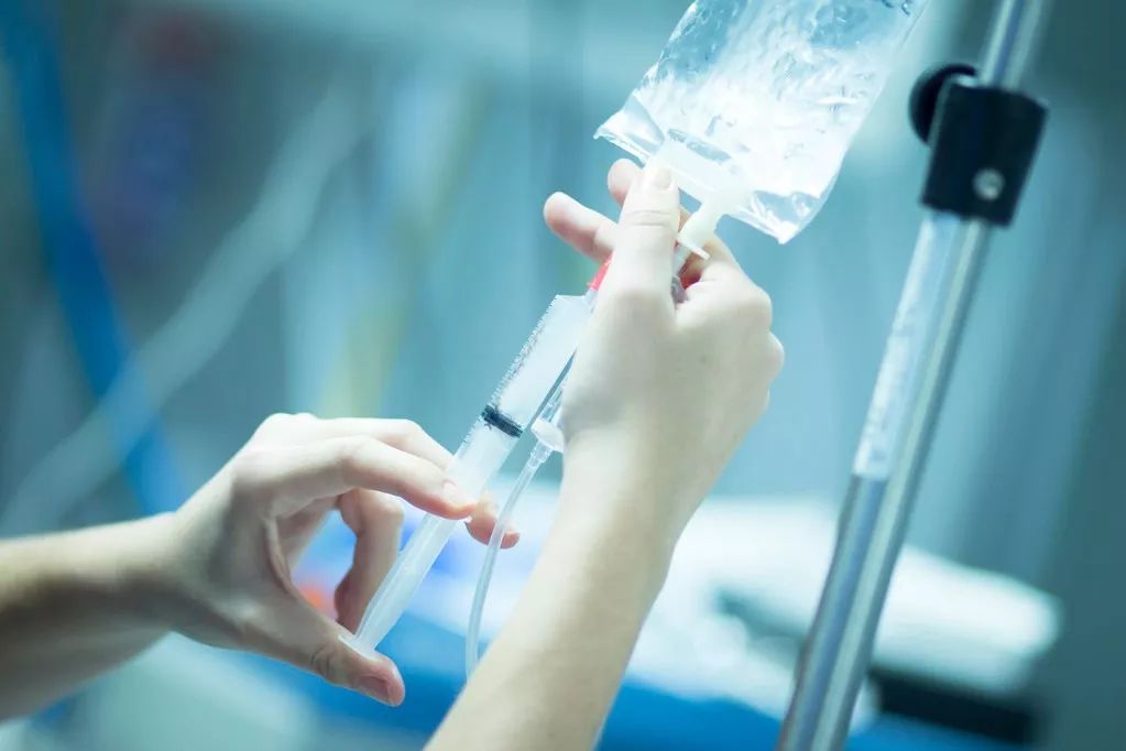 起死回生的案例美国,美国医生宣布首次实现人类假死