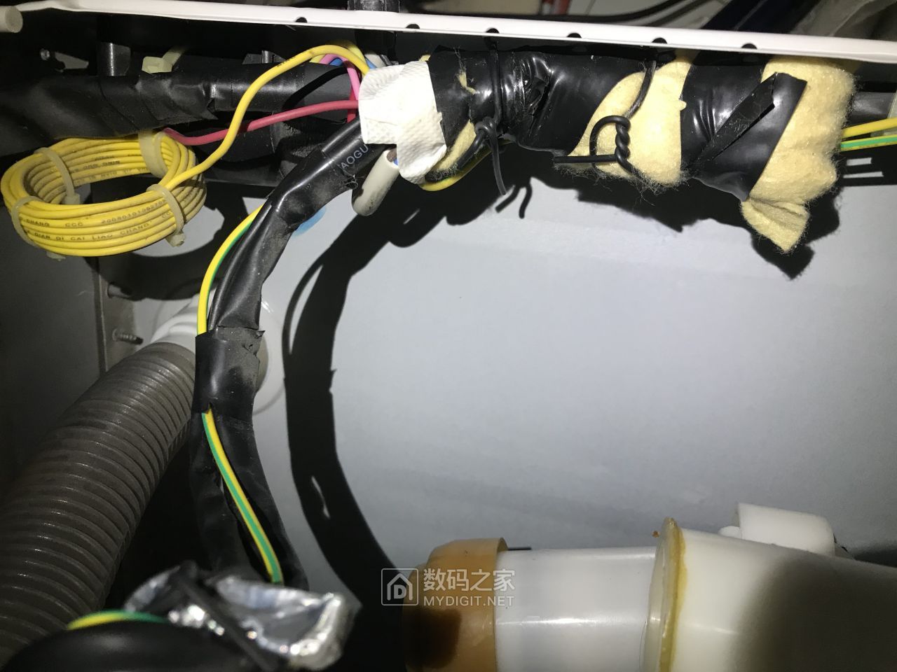 三洋全自动洗衣机故障e12怎么处理,三洋全自动洗衣机出现故障码e12