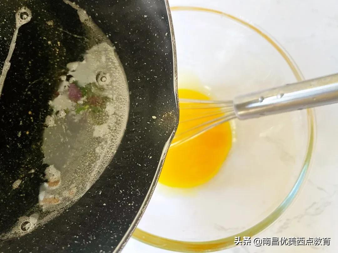 提拉米苏怎样才做到入口即化,零失败入口即化简易版提拉米苏