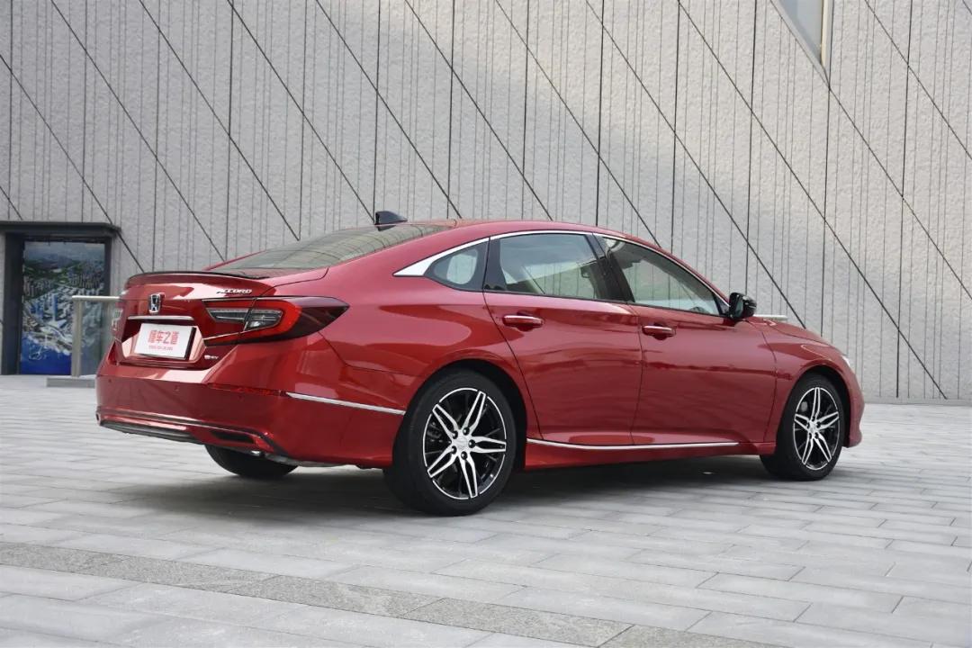 2022款雅阁幻夜尊贵版试驾视频,2022款雅阁试驾动力真实感受