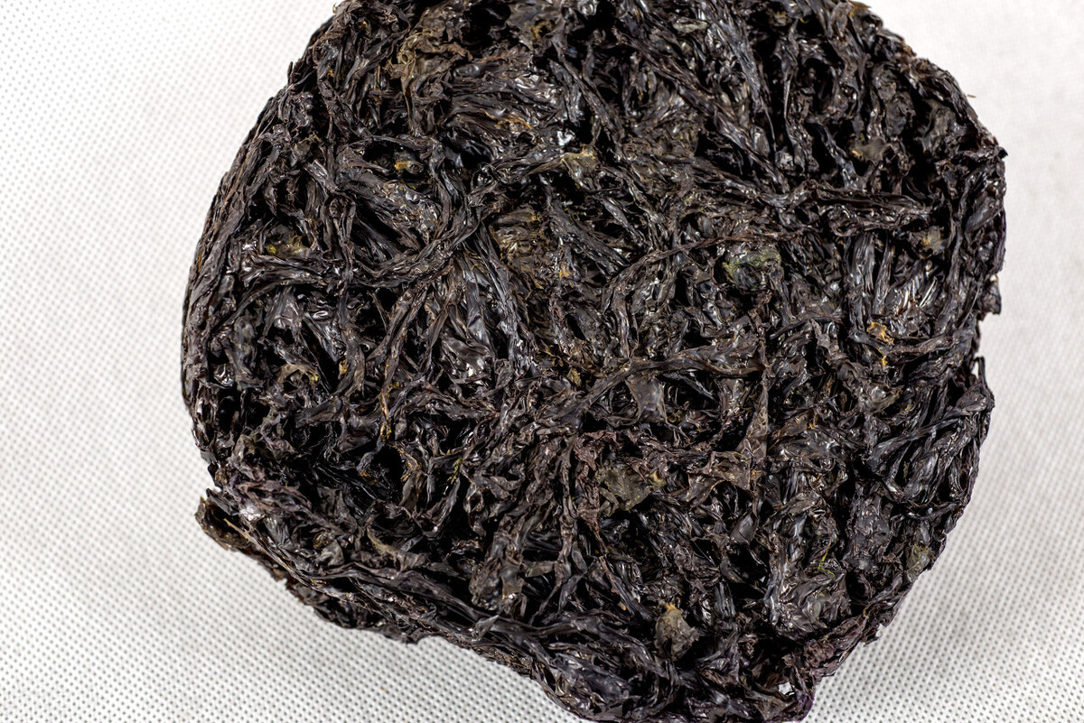 买紫菜真假鉴定小窍门,火烧紫菜真假辨别方法