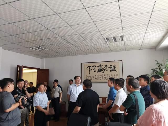 搭建履职平台架起服务群众“连心桥”—欧蓓莎委员工作室揭牌