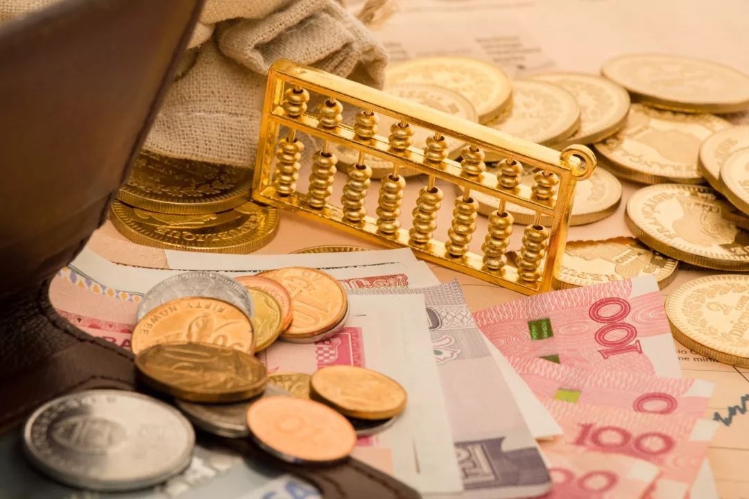 民生银行近5年股价及分红,民生银行市盈率为什么那么低