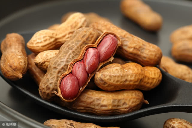 中医：感冒、咳嗽常犯，十有八九肺气虚，吃什么能改善？