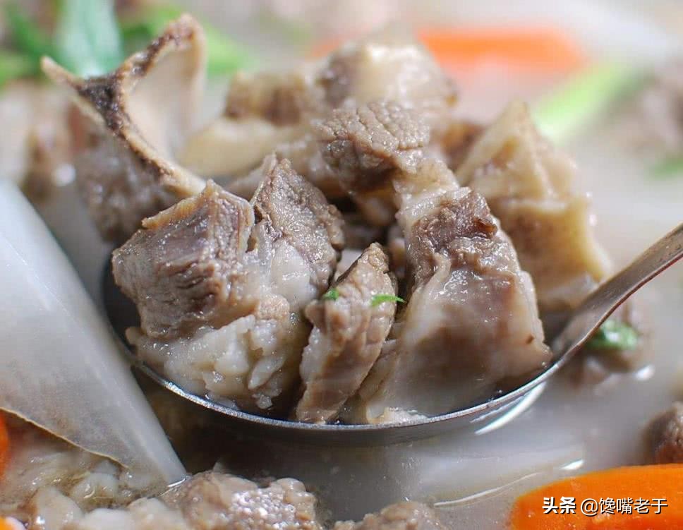 炖羊肉切记4大要点,炖羊肉千万别乱加大料