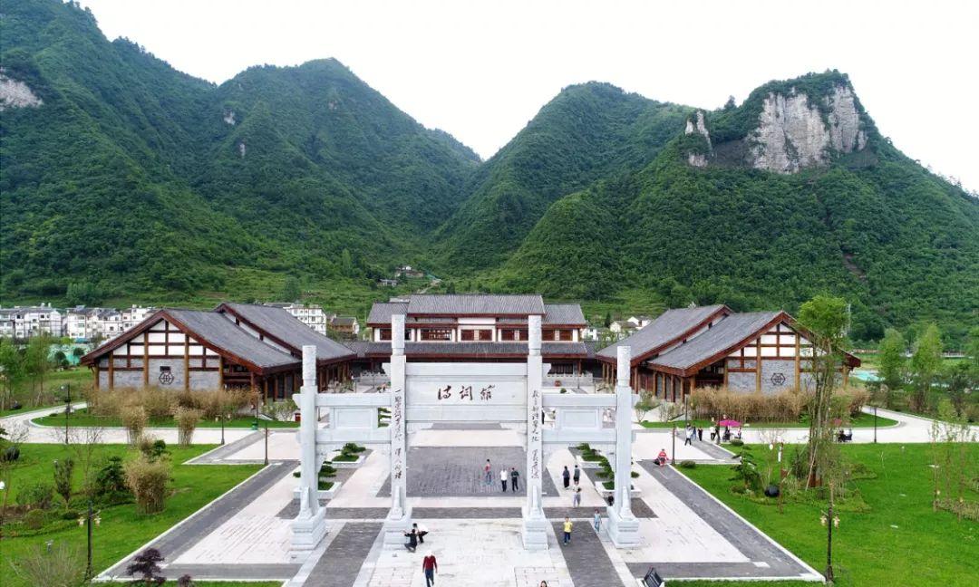 重走长征路旅游图,重走长征路自驾路线图及景点