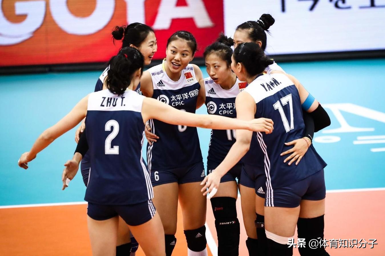 女排最强对手又有大动作！这样的操作挺少见，中国女排要小心应对