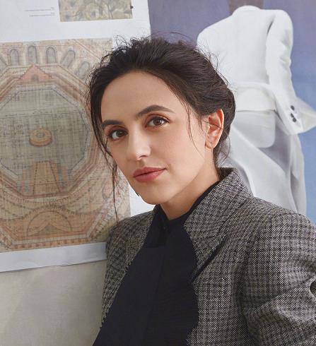 刘烨晒儿时照片,刘烨晒和爱妻安娜九宫格甜蜜合照