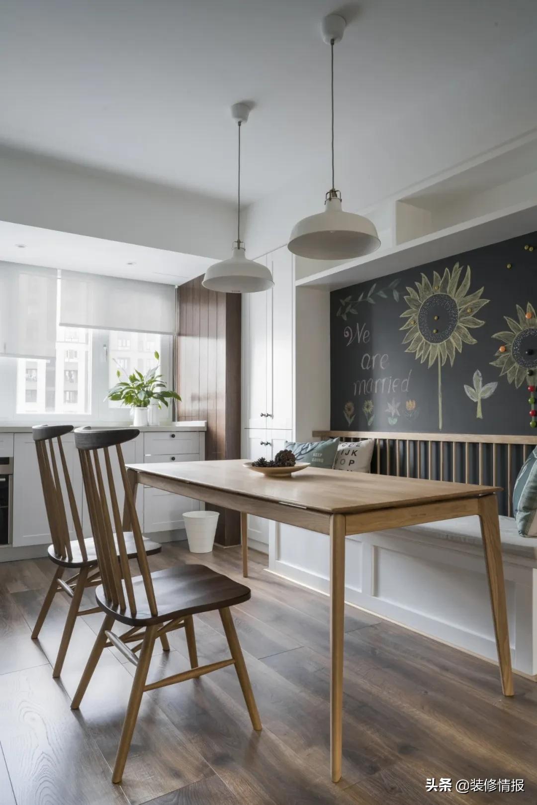 餐厅摆实木餐桌椅，用餐氛围精致情趣，生活过得有仪式！