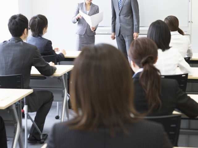 适合上班族的副业每天两个小时,适合上班族的25个副业兼职两不误