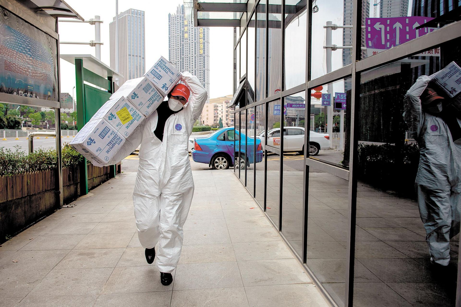 抗疫支前志愿者集合小分队,为抗疫先锋画像