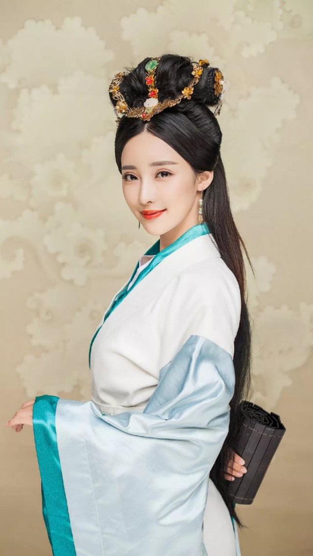 “一簪清韵赋古今”，评踏雪飞歌诗词