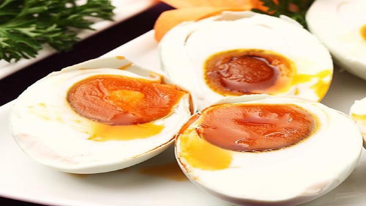 海鸭蛋流油怎么回事,央视曝海鸭蛋事件