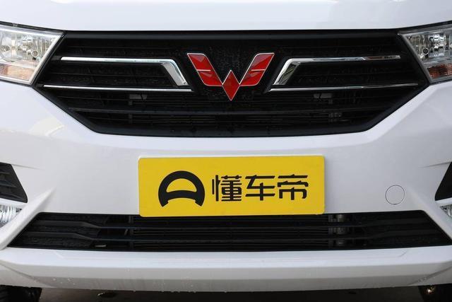 五菱宏光哪一款又拉货又能拉人,五菱宏光哪一款拉人舒适