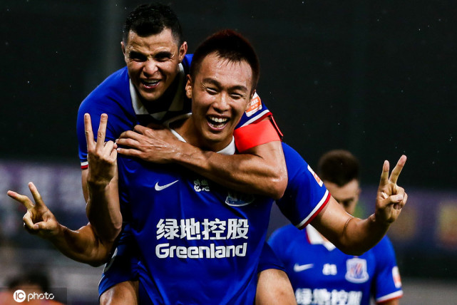 喜提领头羊！苏宁主帅表示对排名开心但不满足，不需要给球员减压