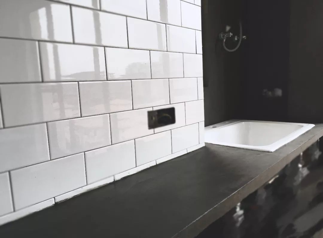 用水泥砌橱柜,用粘土捏一个好看的柜子